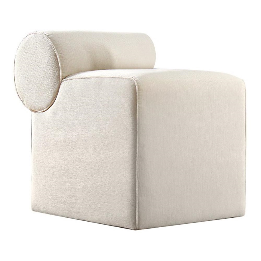 TIKI Ottoman 47x45 cm Cream