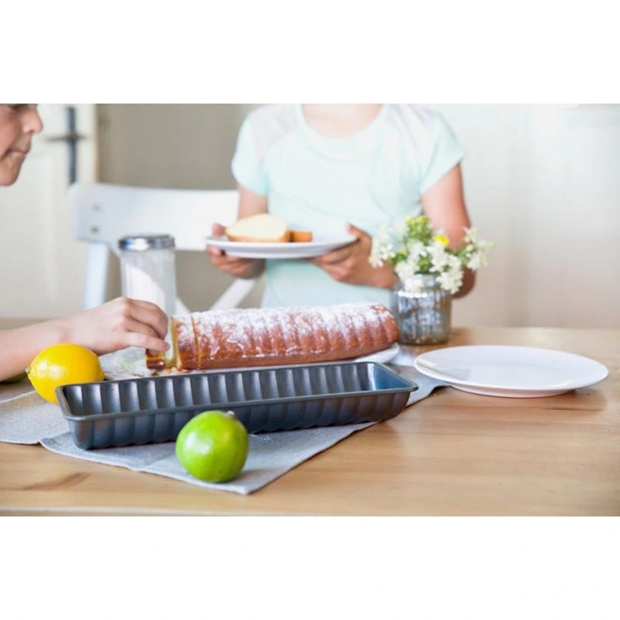 TORO Baking Pan 31.5 x 12 cm, Black