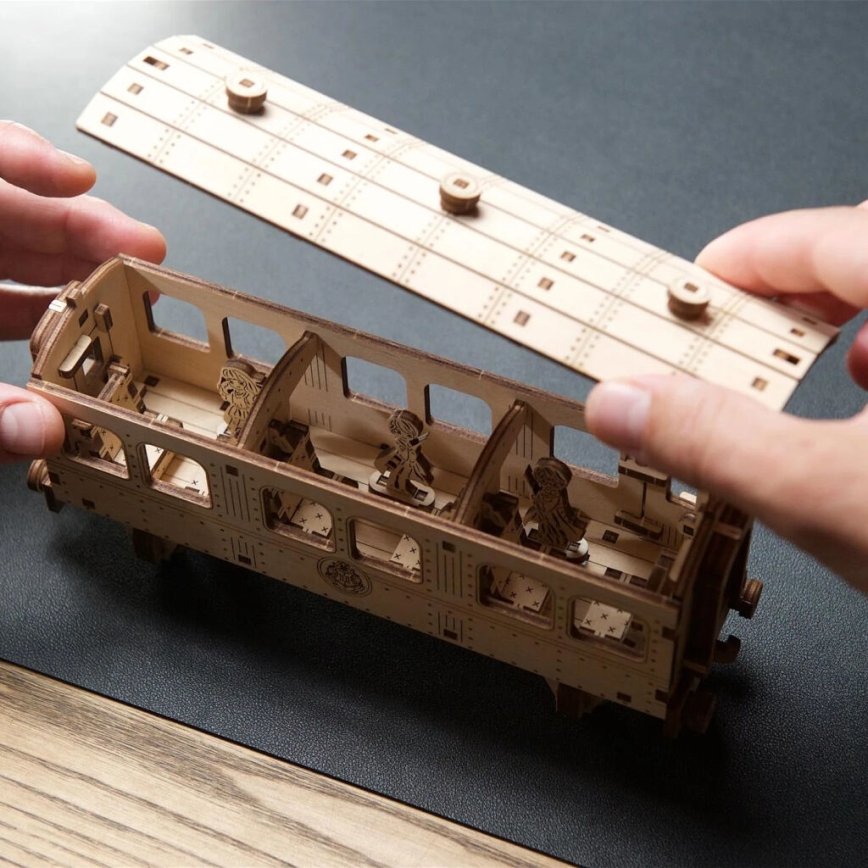 Ugears - 3D wooden mechanical puzzle Harry Potter Hogwarts express