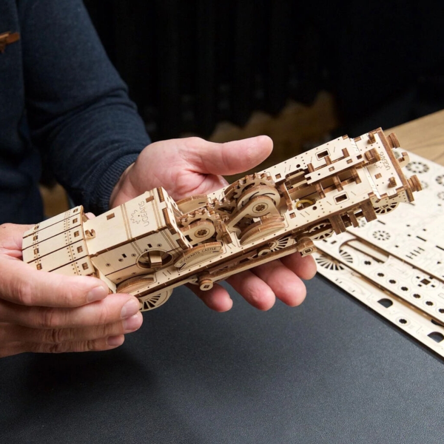 Ugears - 3D wooden mechanical puzzle Harry Potter Hogwarts express