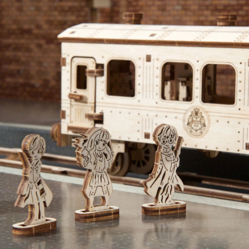 Ugears - 3D wooden mechanical puzzle Harry Potter Hogwarts express