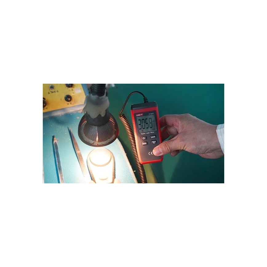 Uni-T UT383S - Lux meter 3xAAA