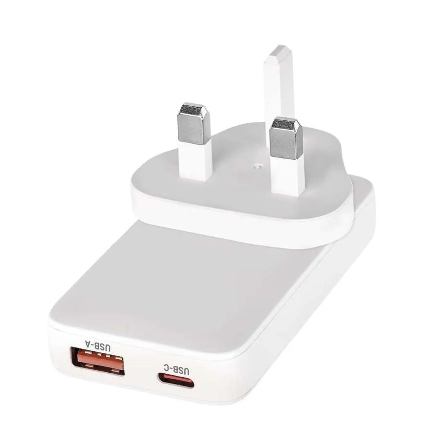 USB GaN Travel Adapter with Interchangeable Plugs, 100–250 V