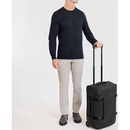 Victorinox - Altmont Modern 42 L Wheeled Travel Bag, Black