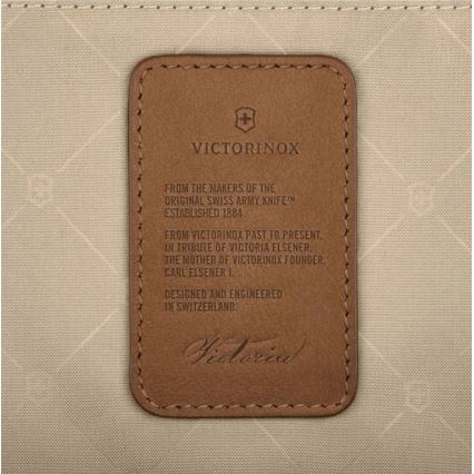 Victorinox - Cosmetic bag Victoria Signature Beauty 6 l black