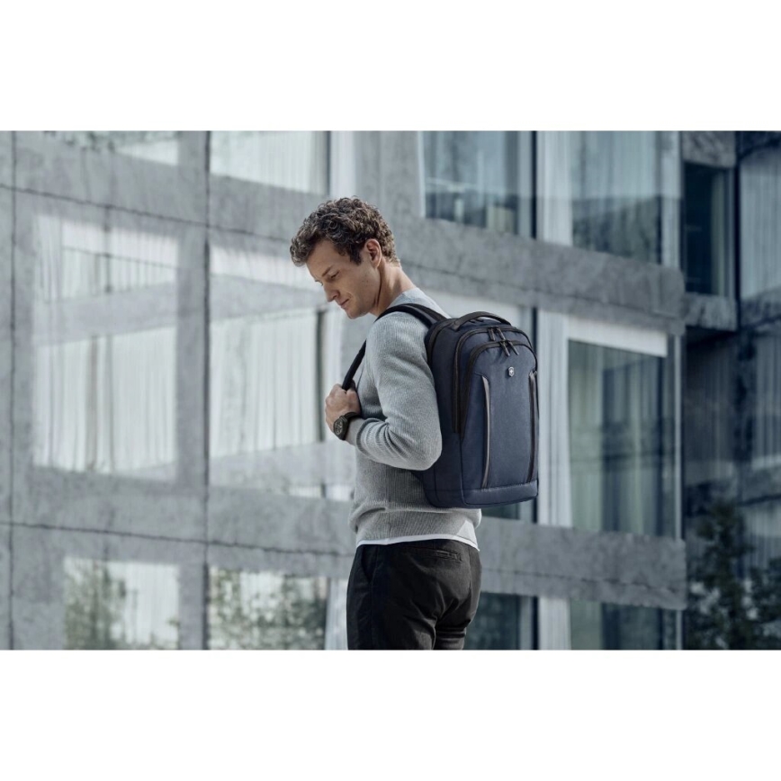 Victorinox - Laptop backpack 14" Altmont Professional City 14 l dark blue