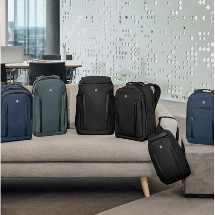 Victorinox - Laptop backpack 15" Altmont Professional Essential 24 l dark blue