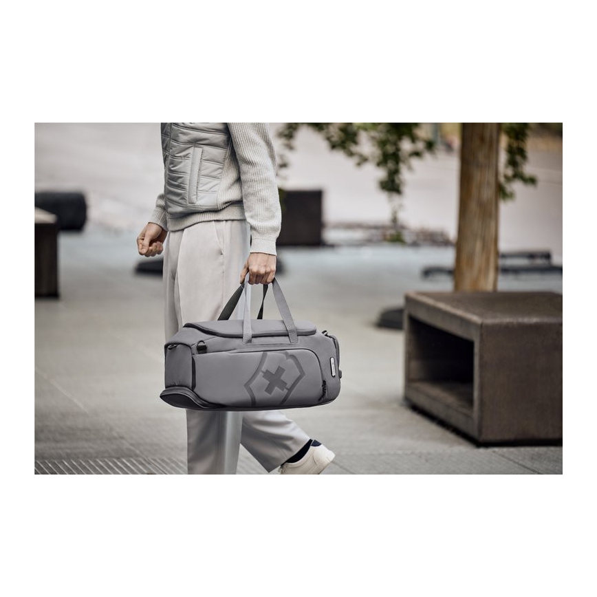 Victorinox - Touring 2.0 2-in-1 Travel Bag, 38 L, Gray