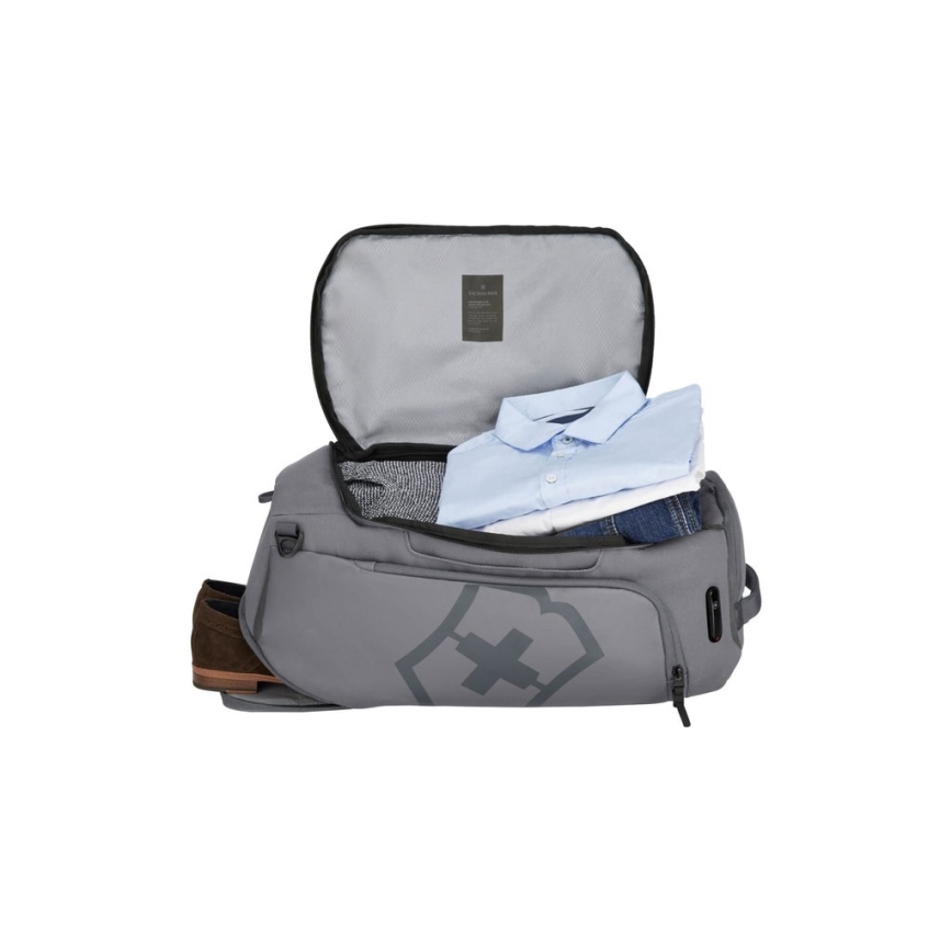 Victorinox - Touring 2.0 2-in-1 Travel Bag, 38 L, Gray