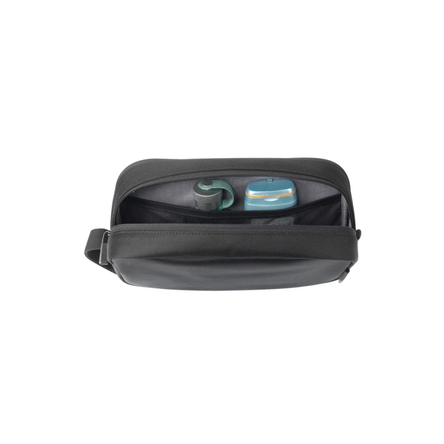 Victorinox - Werks Traveler 6.0 Toiletry Bag, 6 L, Black