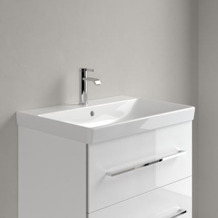 Villeroy & Boch 41586501 - AVENTO Recessed Washbasin 65 x 47 cm, Ceramic/White