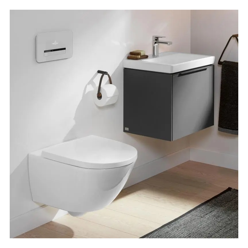Villeroy & Boch 4670TS01 - Wall-mounted toilet with SoftClose seat SUBWAY 3.0 ceramic/white