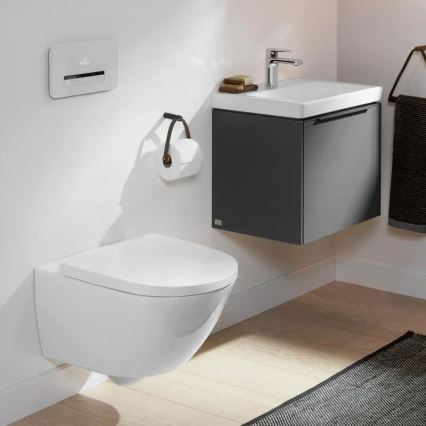 Villeroy & Boch 4670TSR1 - Wall-hung toilet with SoftClose seat SUBWAY 3.0 ceramic/white