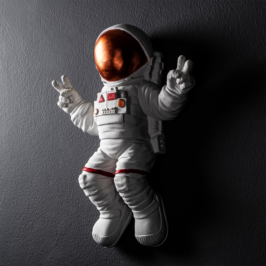 Wall decoration 47x35 cm astronaut copper