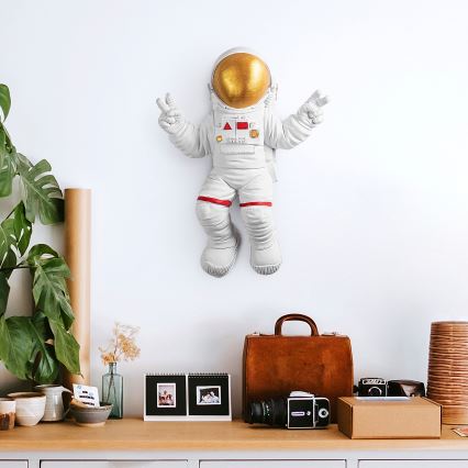 Wall decoration 47x35 cm astronaut gold