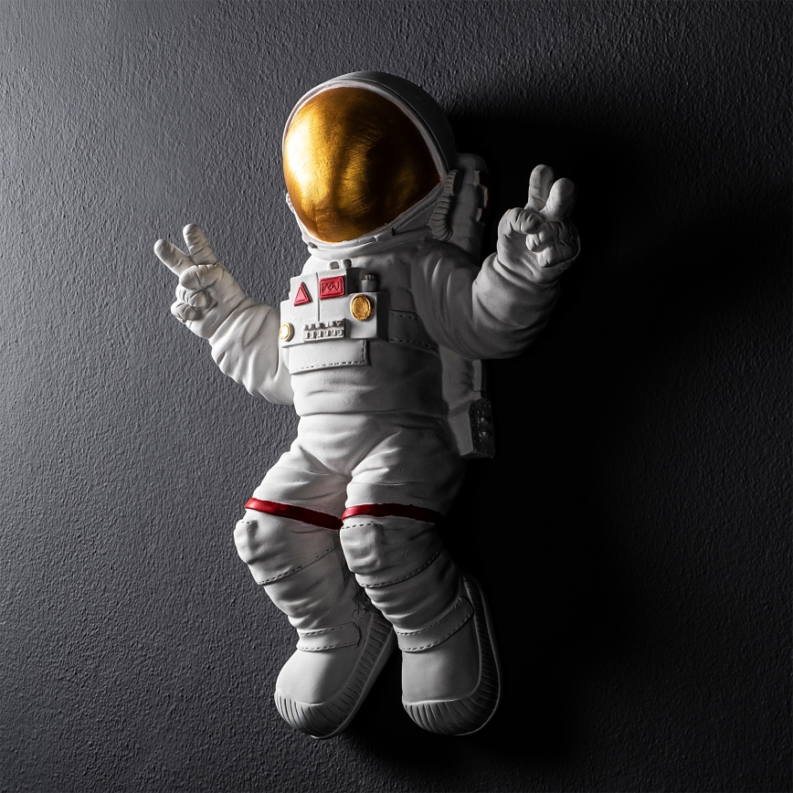 Wall decoration 47x35 cm astronaut gold