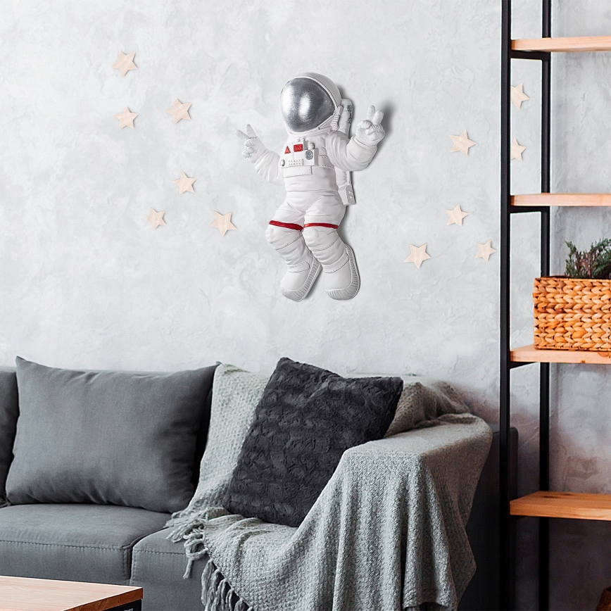 Wall decoration 47x35 cm astronaut silver
