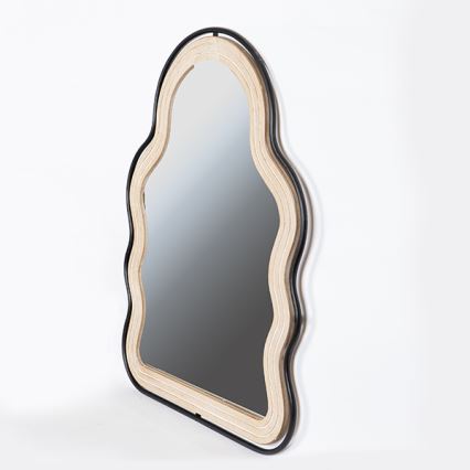 Wall mirror 84x64 cm