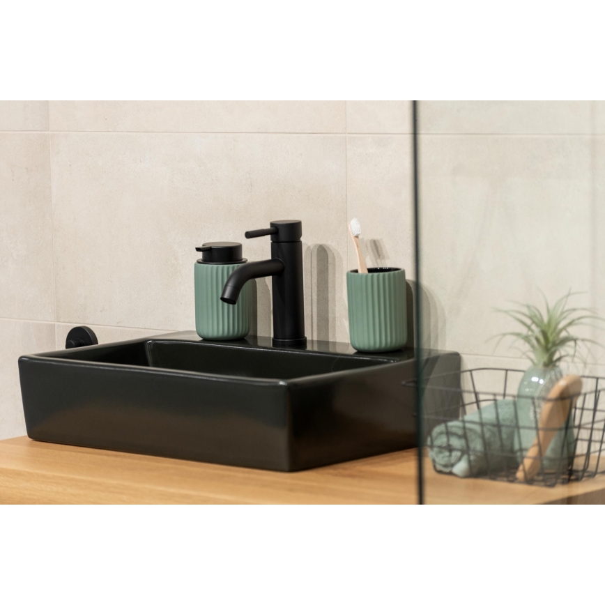 WENKO 24807100 - Soap dispenser BELLUNO 8x13,5 cm green/black