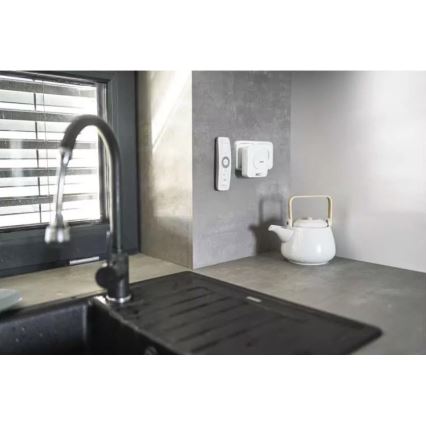 Wireless socket doorbell 230V IP44 white