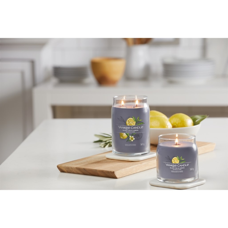 Yankee Candle - Scented candle BLACK TEA & LEMON large 567g 60-90 hours